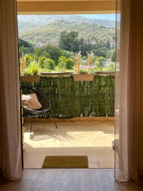 Appartement cosy, grande terrasse et parking